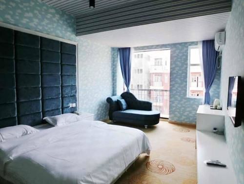 Ухань: One House Cinema Hotel (Hubei Institute of Economics)