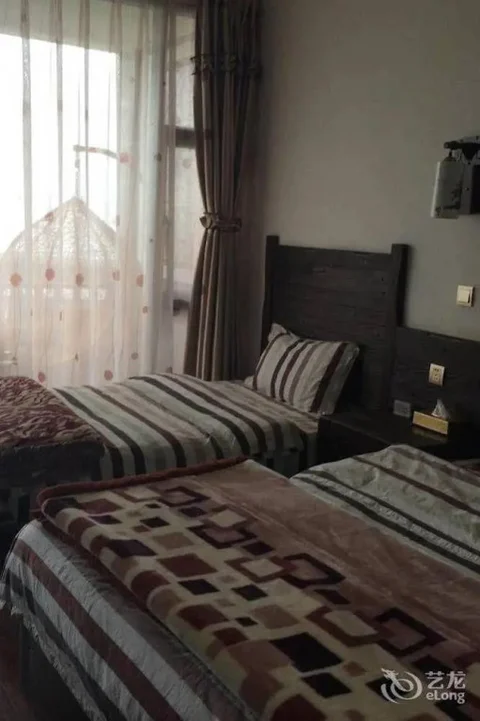 Дали: Shuanglang Yunlang Inn