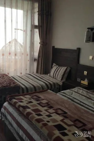 Дали: Shuanglang Yunlang Inn