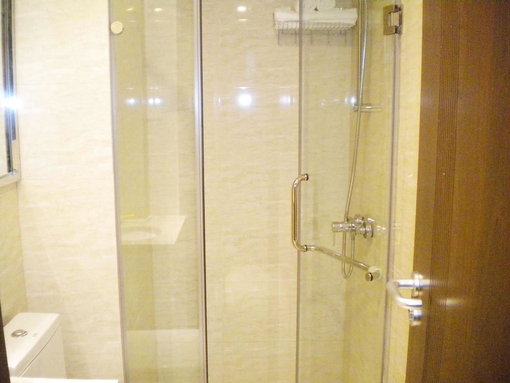 Чунцин: Chongqing Haitian Serviced Apartment