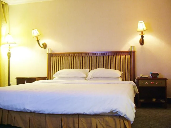 Джиангме: Xinhubin Hotel