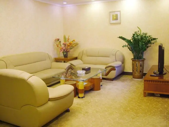 Джиангме: Xinhubin Hotel