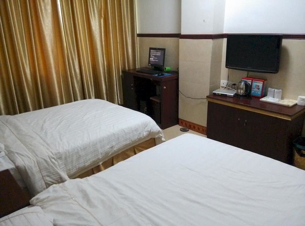 Цзиньюань: Qingyuan Lianzhou Huijing Express Hotel
