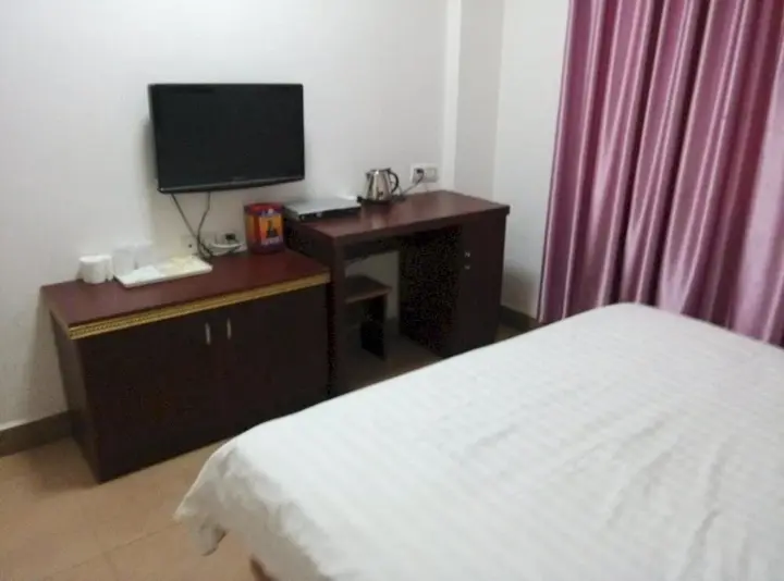 Цзиньюань: Qingyuan Lianzhou Huijing Express Hotel