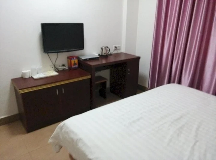 Цзиньюань: Qingyuan Lianzhou Huijing Express Hotel