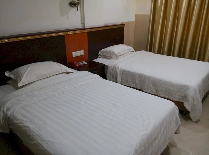 Цзиньюань: Qingyuan Lianzhou Huijing Express Hotel