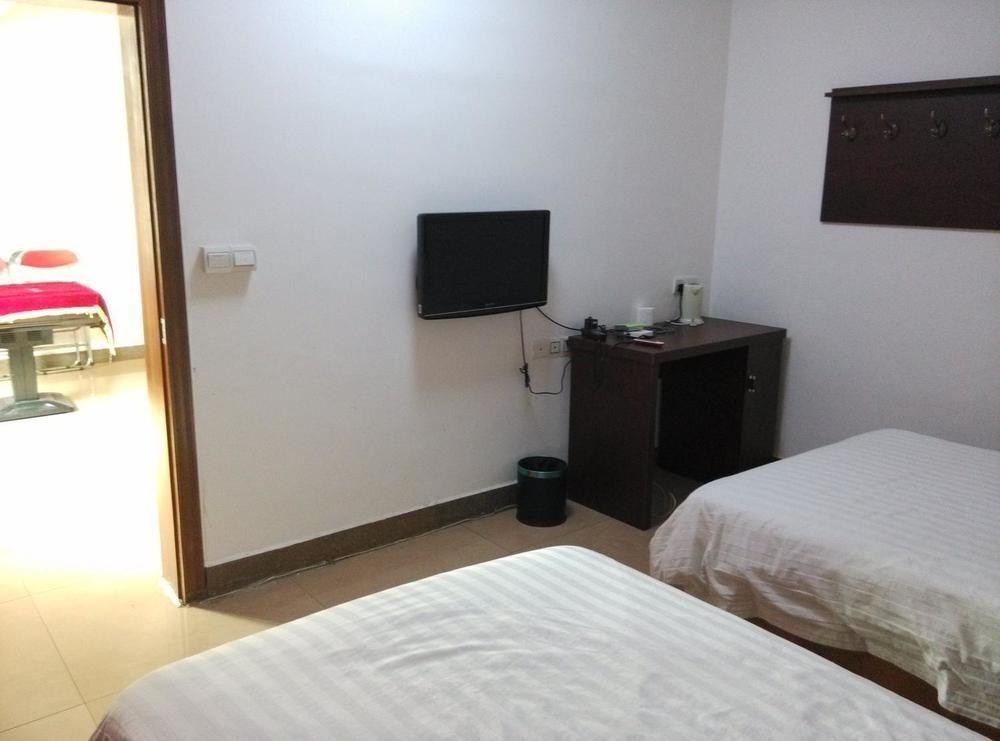 Цзиньюань: Qingyuan Lianzhou Huijing Express Hotel