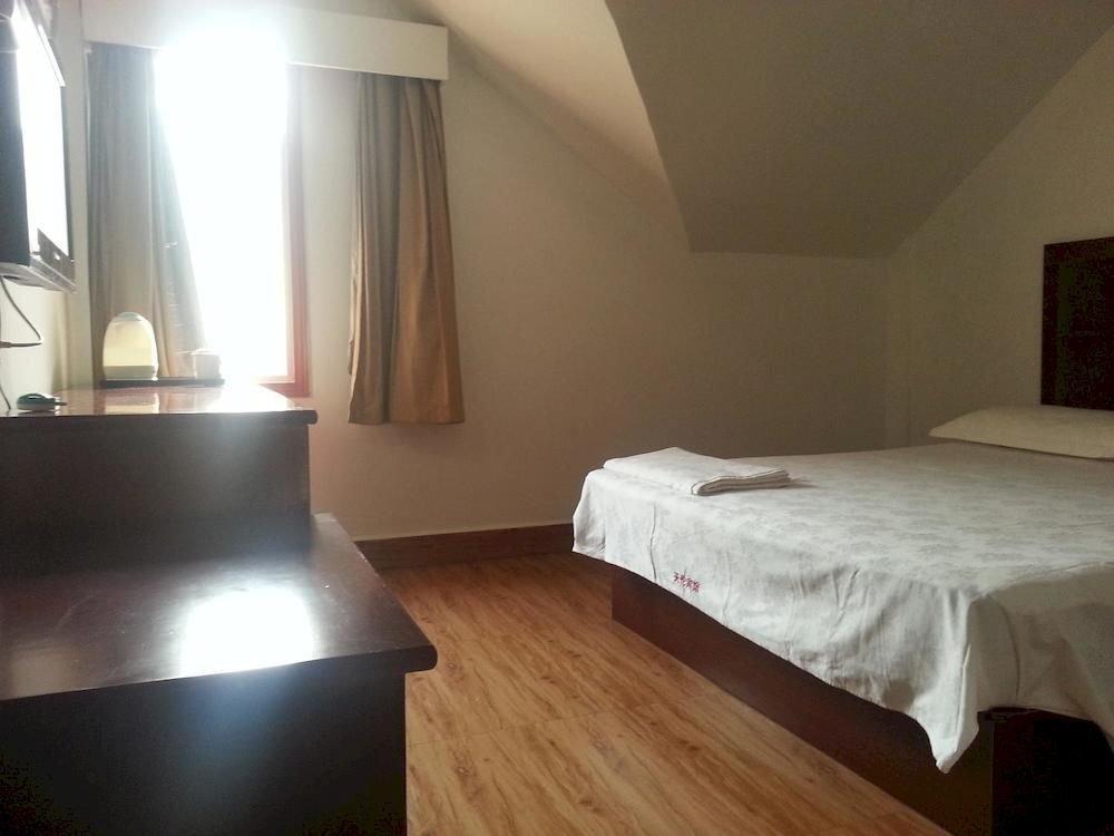 Ухань: Wuhan Tianlun Holiday Hotel (Panlongcheng Jiahai Industrial Park)