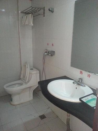 Ухань: Wuhan Tianlun Holiday Hotel (Panlongcheng Jiahai Industrial Park)