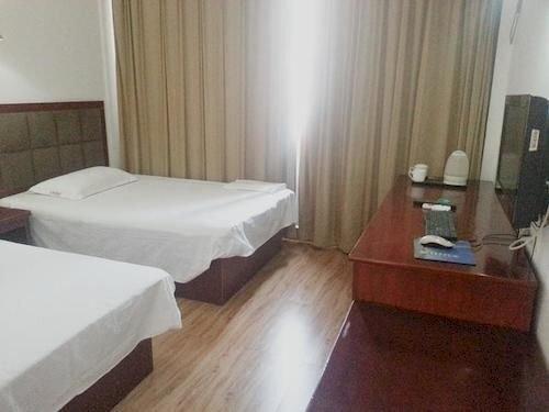 Ухань: Wuhan Tianlun Holiday Hotel (Panlongcheng Jiahai Industrial Park)