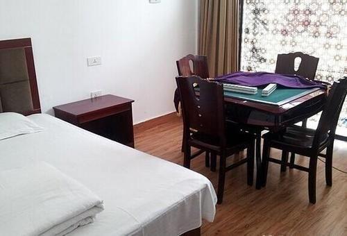 Ухань: Wuhan Tianlun Holiday Hotel (Panlongcheng Jiahai Industrial Park)