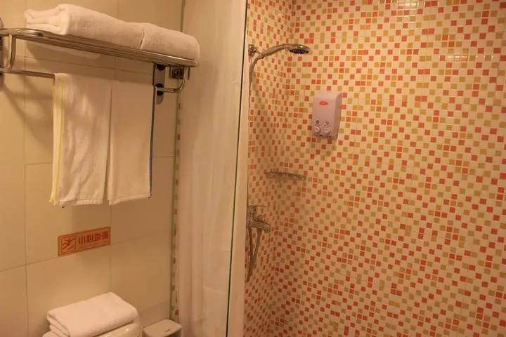 Маоминг: Home Inns