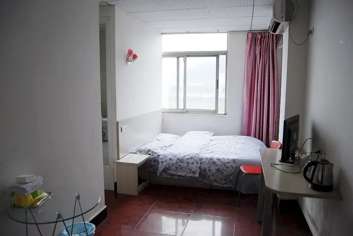 Ухань: Wuhan Ronghua Business Hotel
