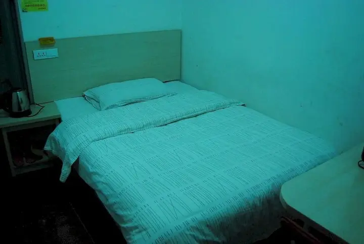 Ухань: Wuhan Ronghua Business Hotel
