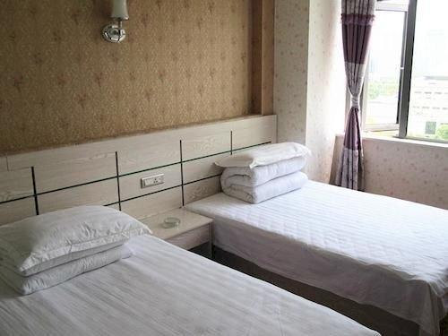 Ухань: Bomeng Hotel