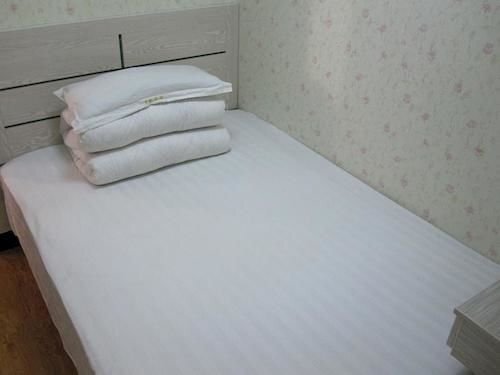 Ухань: Bomeng Hotel