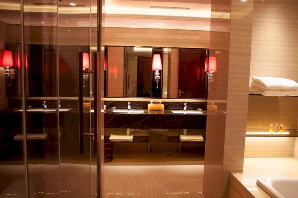 Дунъин: Jufeng Hotel