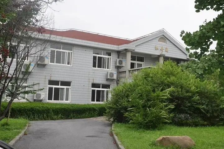Шанхай: Shanghai Juyuan Holiday Village