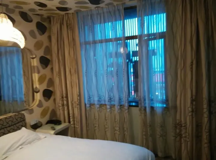 Шанхай: Shanghai Aixiang Fashion Chain Hotel