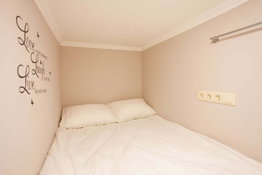 Capsule Hotel InterQUBE Chistye Prudy — фото 5