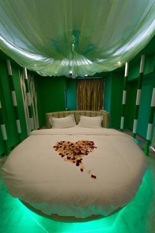 Чунцин: Leaf and Love Theme Hotel