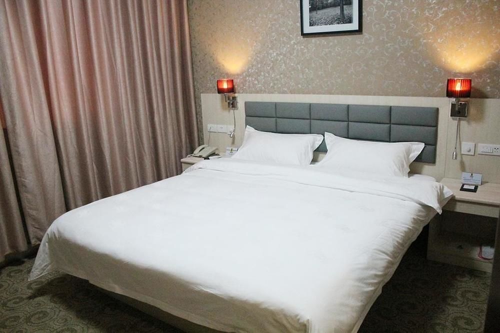 Кайфын: Super 8 Hotel