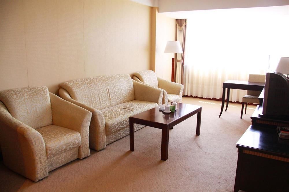 Циндао: Qingdao Detai Hotel