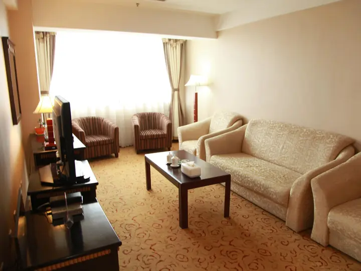 Циндао: Qingdao Detai Hotel