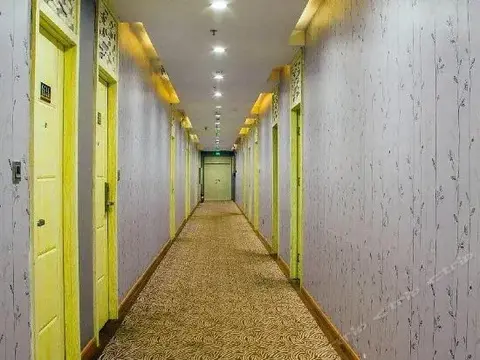 Ланьчжоу: Super 8 by Wyndham Lanzhou Dong Hu