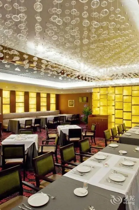 Наньнин: Xiangsihu International Hotel