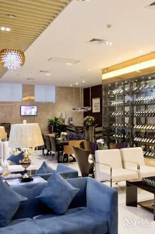 Наньнин: Xiangsihu International Hotel