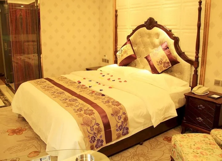 Мэйшань: Yijia Hotel