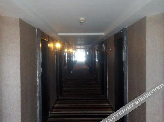 Вэйфан: Super 8 Hotel Weifang Shengli Dong Jie