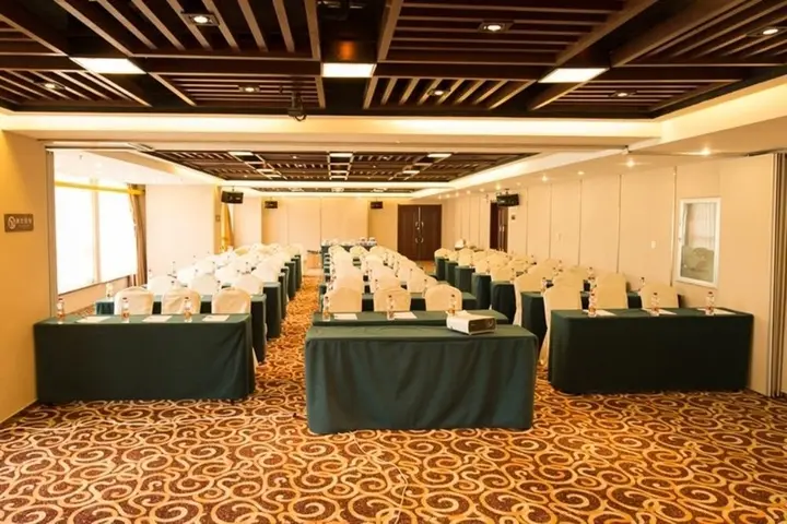 Шэньян: Fengtianyuan Business Hotel Liaoning