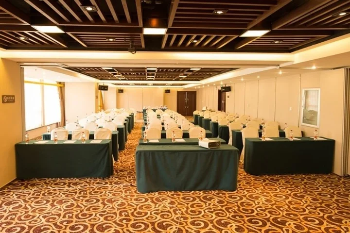 Шэньян: Fengtianyuan Business Hotel Liaoning