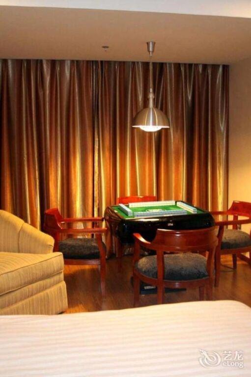 Пекин: Dongxiangting Hotel- Beijing