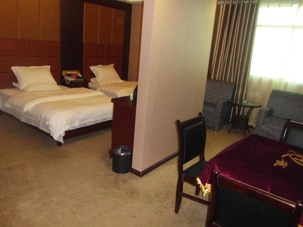 Липинг: Wuzhou Grand Hotel