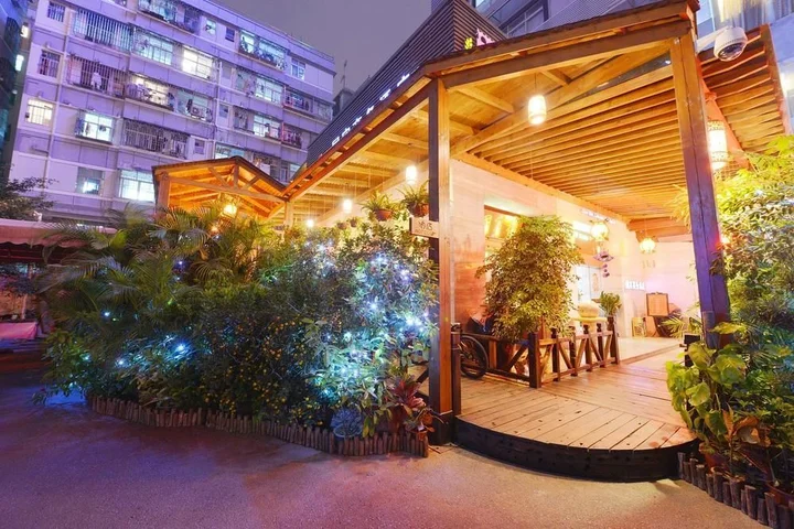 Лиши: Dingnan Longhui Hotel