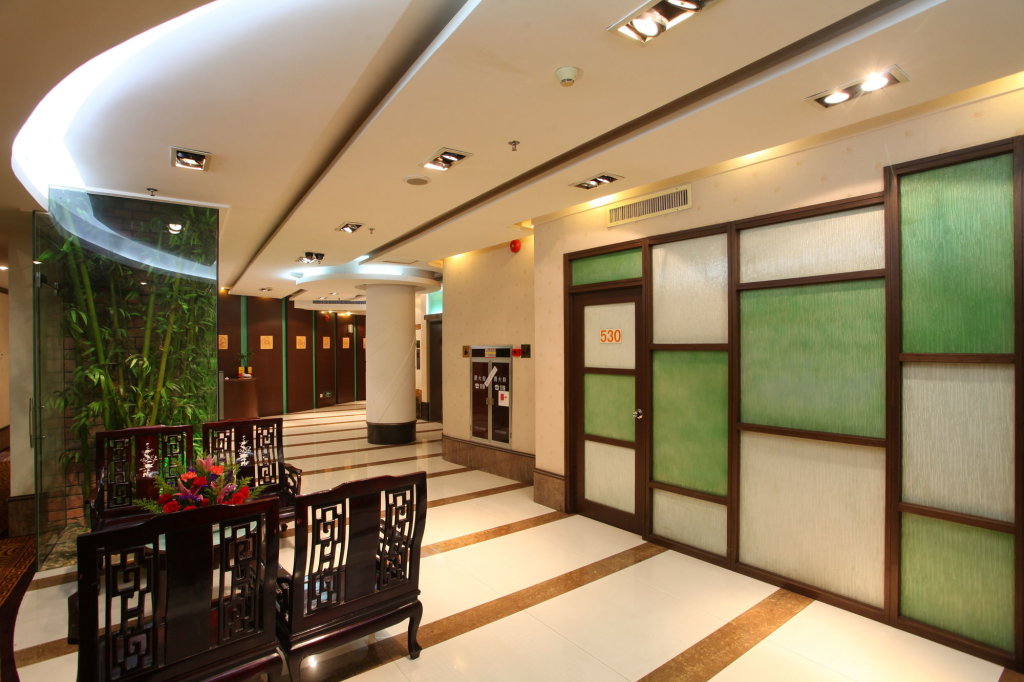 Гуанчжоу: Xinhua Hotel
