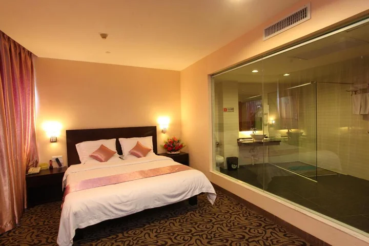 Гуанчжоу: Xinhua Hotel