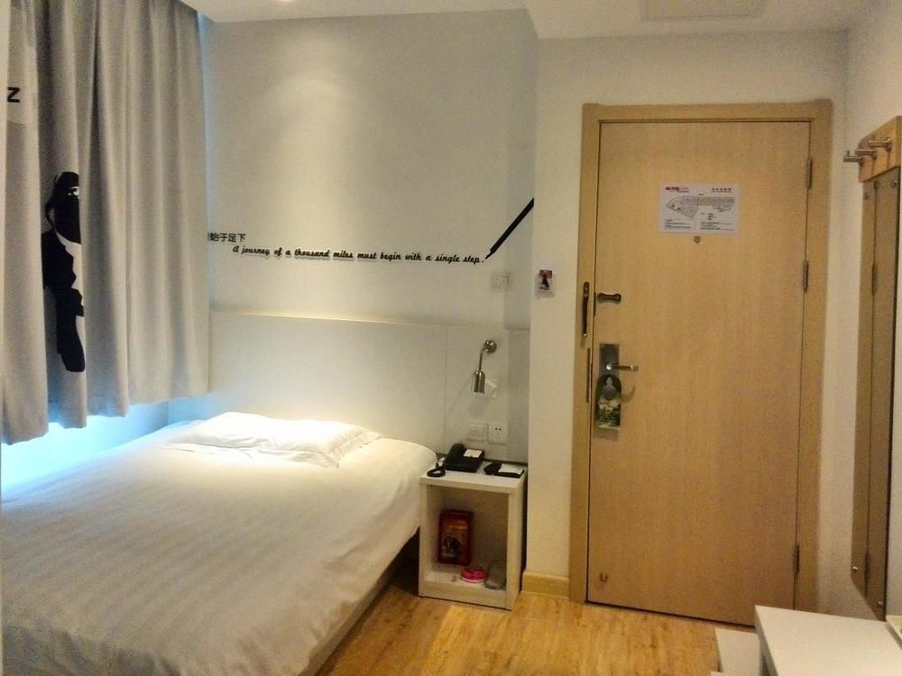 Циньхуандао: Motel 168 Hotel