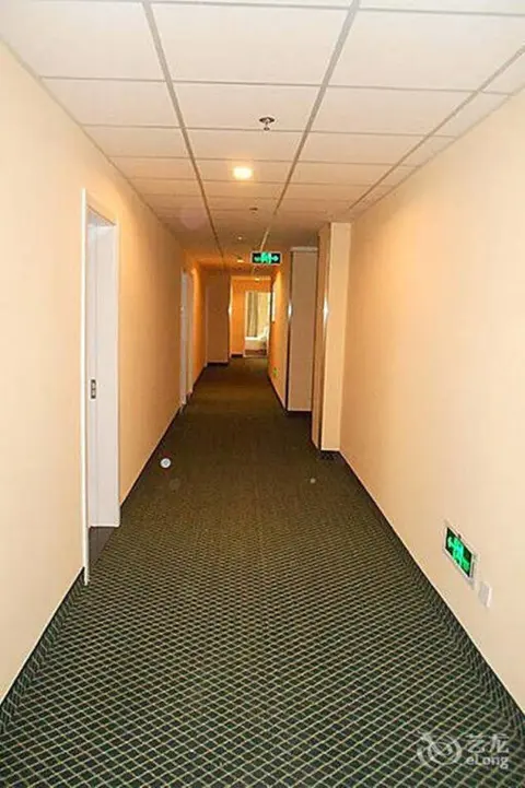 Лянфан: Hanting Hotel
