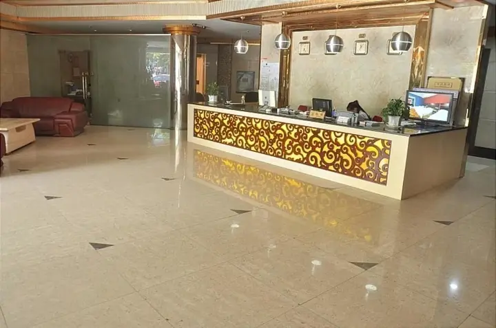 Гуйлинь: Guilin Xinhuadu Hotel