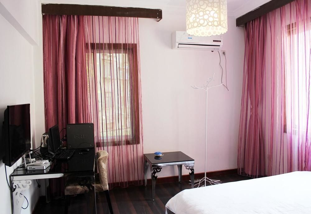 Гуйлинь: Guilin Jingyi Hotel
