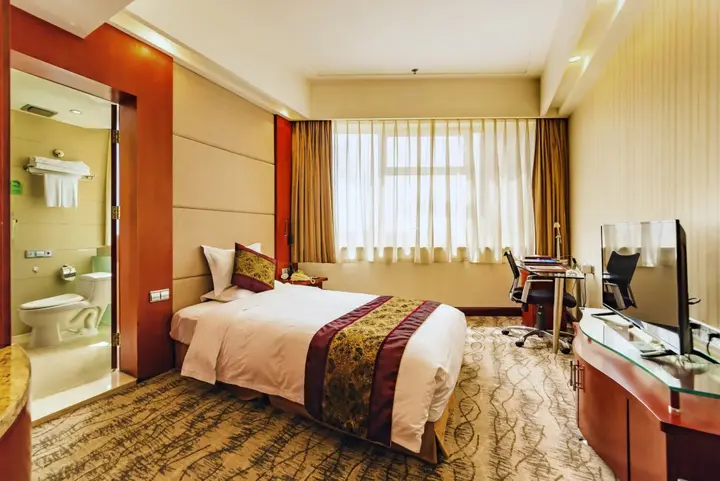 Циньхуандао: Junyu Grand Hotel