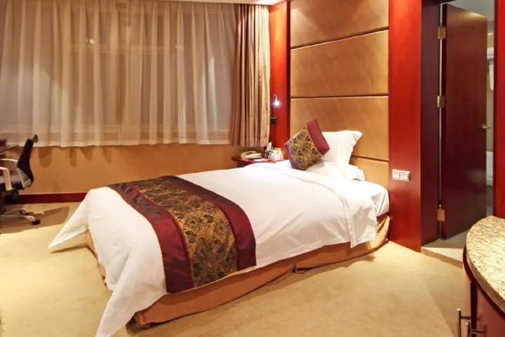 Циньхуандао: Junyu Grand Hotel