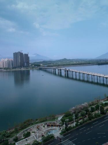 Цзиньюань: Sofitel Qingyuan Riverside