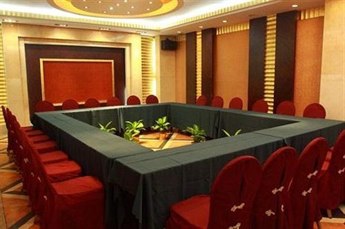 Уху: Wuhu New Supplies Hotel