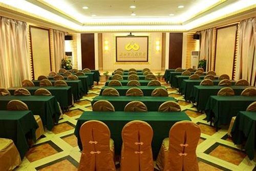 Уху: Wuhu New Supplies Hotel