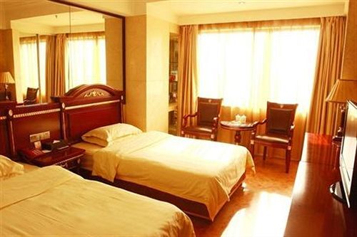 Уху: Wuhu New Supplies Hotel